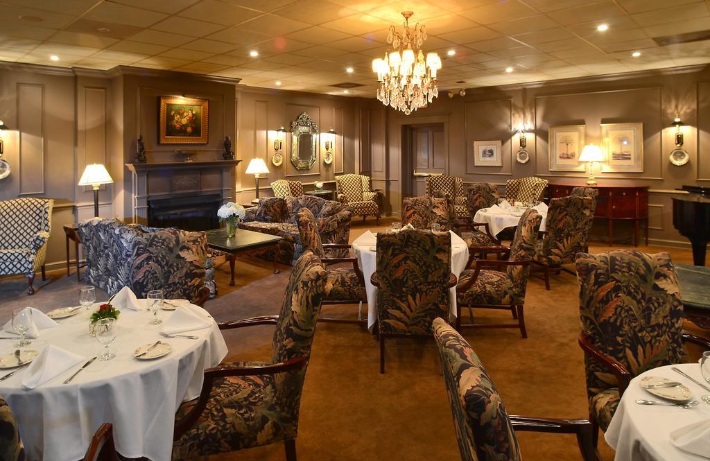 Phoenix Inn Of Greenville Restaurant photo
